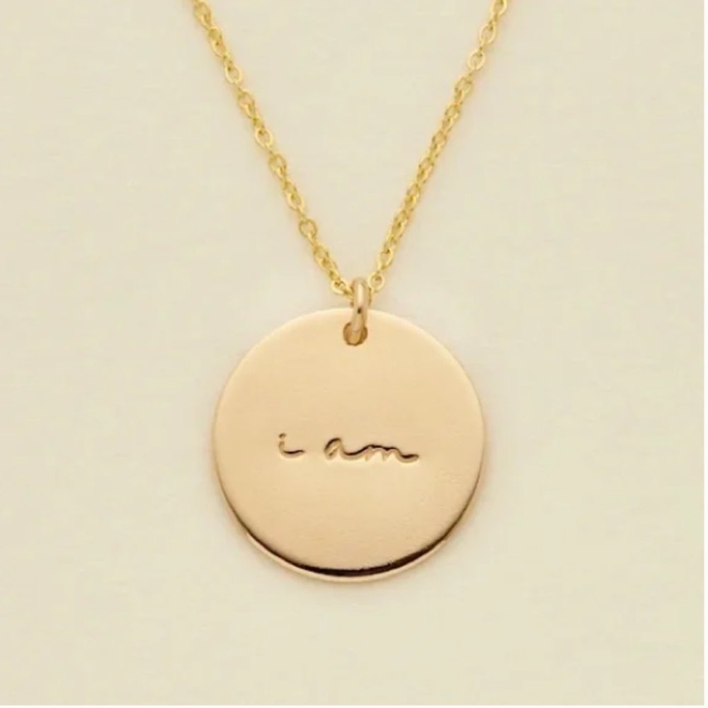 Inner Peace Mantra Minimalist Pendant Necklace - Picture 14 of 15